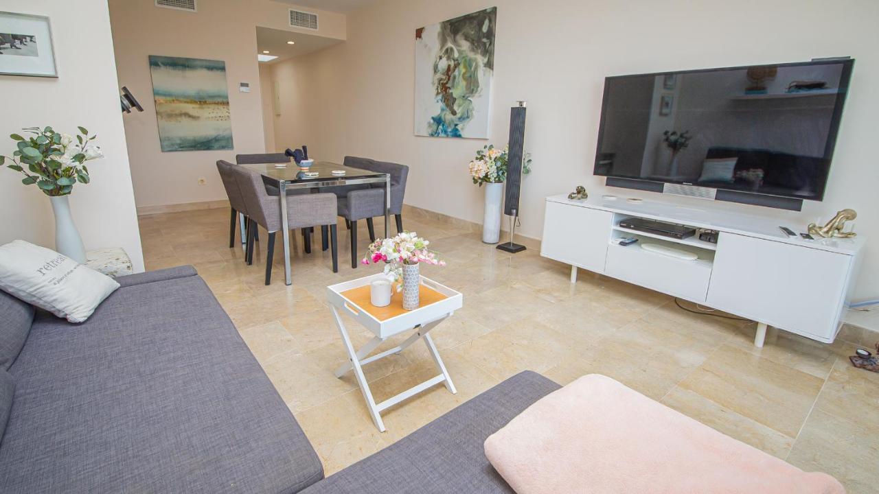 Duquesa Village 16,62,32 Манилва Екстериор снимка